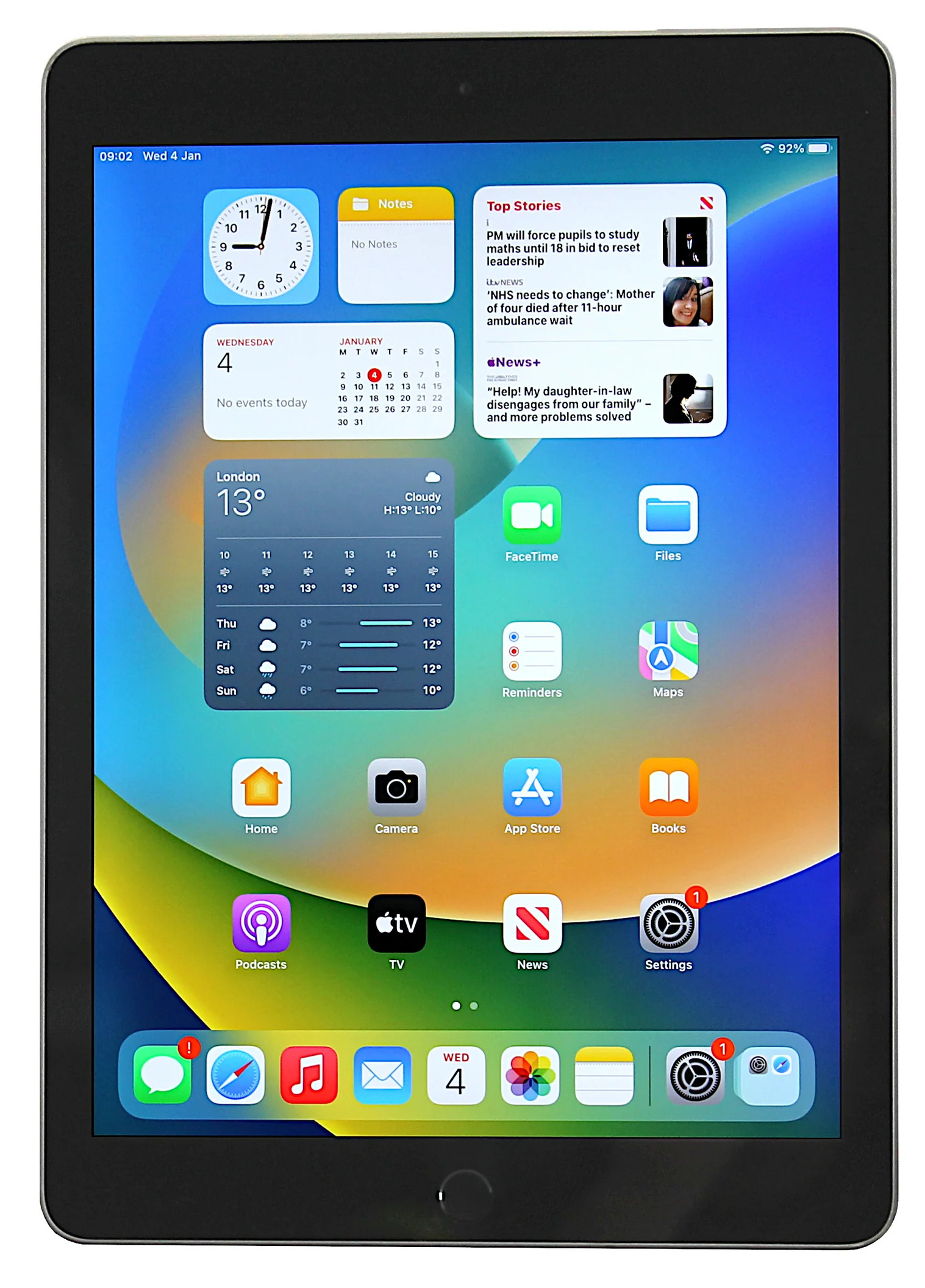 Apple iPad 5th Gen 32GB Wi-Fi – Space Gray - Good | eBay